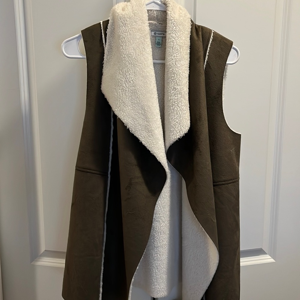 Hunter green faux shearling vest brand Susina